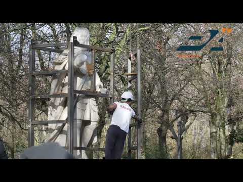 [VIDEO] Tres estatuas de los reyes ya descansan en su ubicación definitiva en la Taconera