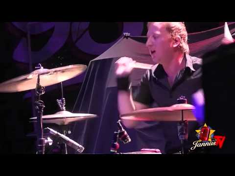 Videoclip de The Rules (Live) — Danko Jones