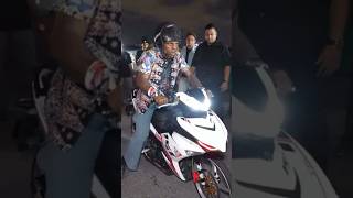 Download lagu iShowSpeed ride a Malaysia motorcycle 🤣 mp3