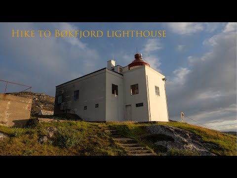 Hike to Bøkfjord lighthouse