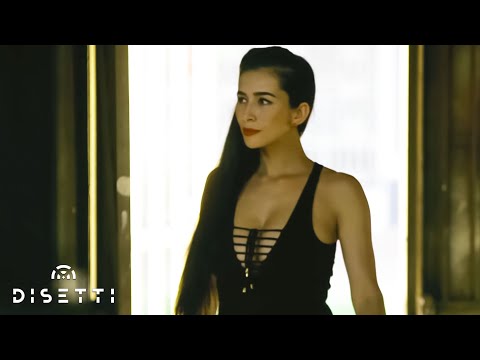 Juan Manuel Nazmin - Amanecí Bebiendo (Video Oficial) | Cumbia Rockolera