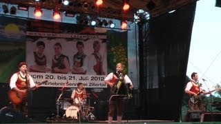 preview picture of video 'Zillertaler Bergcasanovas - Altmain-Weinfest Sand am Main 2012'