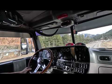 ASMR - Straight Piped Peterbilt on Scenic US Hwy 191