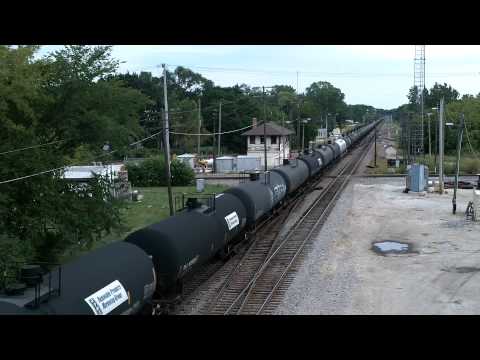 CP 6243 leads 643 at Rondout, IL