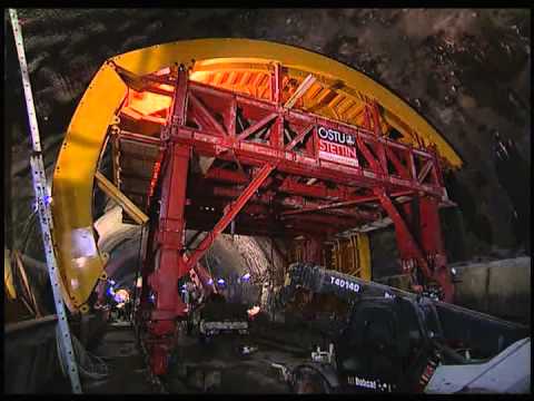 Trasa Metra C, Holešovice - Ladví, Metrostav