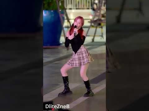 Pretzelle - โอ้มายก๊อด! (OH MY GOD!) IDOL Street Party @Siam Square Walking Street [ ICE Focus Cam ]