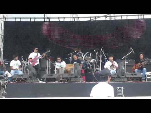 yakwalk (live in jawlakhel) MAYA.mp4