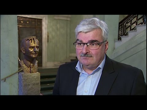 Håkan Juholt: "Palme orkade ha motståndare" - Nyheterna (TV4)