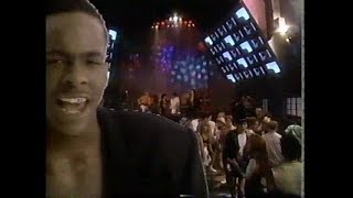 Club MTV Bobby Brown "Every Little Step" (5/1989)