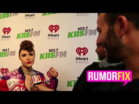 Kiesza Dances To "Hideaway"