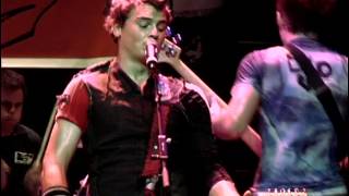 Chain Me Free live at House of Blues 2003