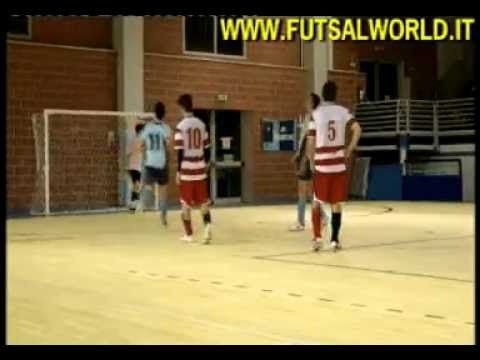 3/11/12  Lecco C5 - Videoton Crema  . . . . . . futsal juniores