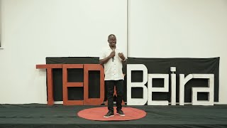 quem procura acha | Freeman de Jesus Dickie | TEDxBeira