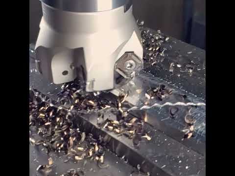 Face mill cutting slowmo