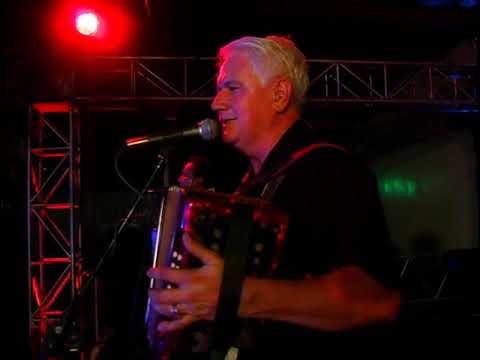 Dos Amores (En Vivo) - Ulpiano Vergara & Los Distinguidos