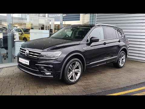 191D2145 - 2019 Volkswagen Tiguan A HIGHLINE 2.0TDI M6F 1 40,900