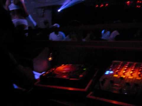 Hugo Rizzo playing ''Come on'' Emotion