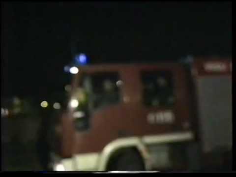 ZOLLINO - 29/12/2002 - Incredibile: alla 'Festa de lu Focu' irrompono i..... Vigili del Fuoco!!?!!?!