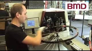 Bicycle wheel lacing machine