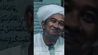 Download lagu Ceramah singkat KH zuhdianor banjar masin( Guru Zuhdi) tentang rasa syukur mp3
