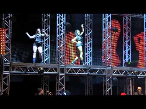 Naldo - Rebola / Linda Demais (DVD Na Veia Tour)