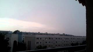 preview picture of video '08.07.2012 - Gewitter streift Berlin über Marzahn'