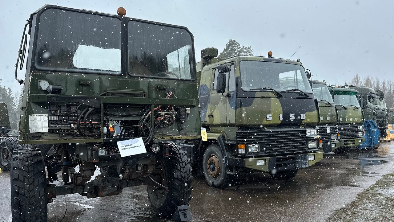 Puolustusvoimien Huutokauppaan Tutustumista Räntäsateessa!