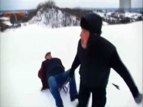 Dzin 03 13 Karolukas nori ciuozt nuo kalnuko