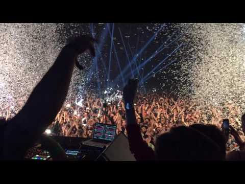 Carl Cox closing his set @ Time Warp 2017 with my track 'Kama'