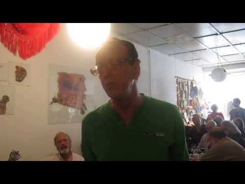 JOÃO CARLOS  FADO,E VIOLA DE FADO NO DAR A SOLA , NA RUA DOS CALDEIREIROS NO PORTO