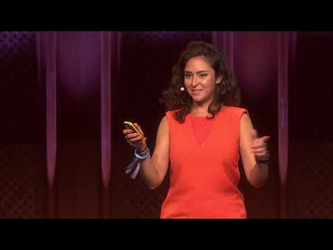 Moojan Asghari (Co-Founder at Women in AI) — Why We Need Education in AI Now #TOA19