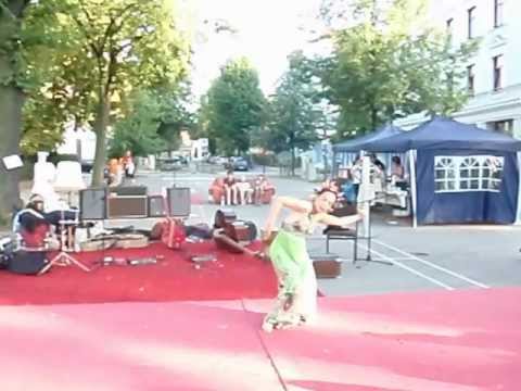 Huitzillin Xiujtik - "Das öffentliche Wohnzimmer" 2012 Agosto (Orbital - One Perfect Sunrise)