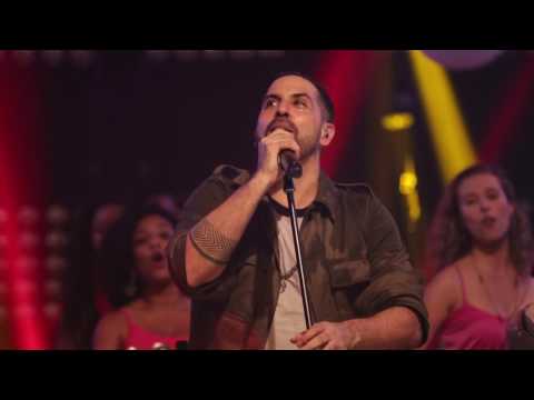 20 - INIMIGOS DA HP :: Toca um samba aí - feat. Glamour da Batucada (DVD Revivendo Emoções)