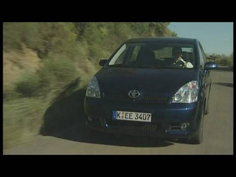 Toyota Corolla Verso 2.0 D-4D: Motorvision testet den Japan-Van