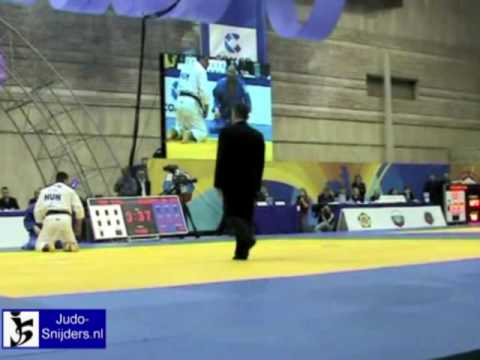 Judo 2006 Moscow: Mikhaylin (RUS) - Bor (HUN) [+100kg].