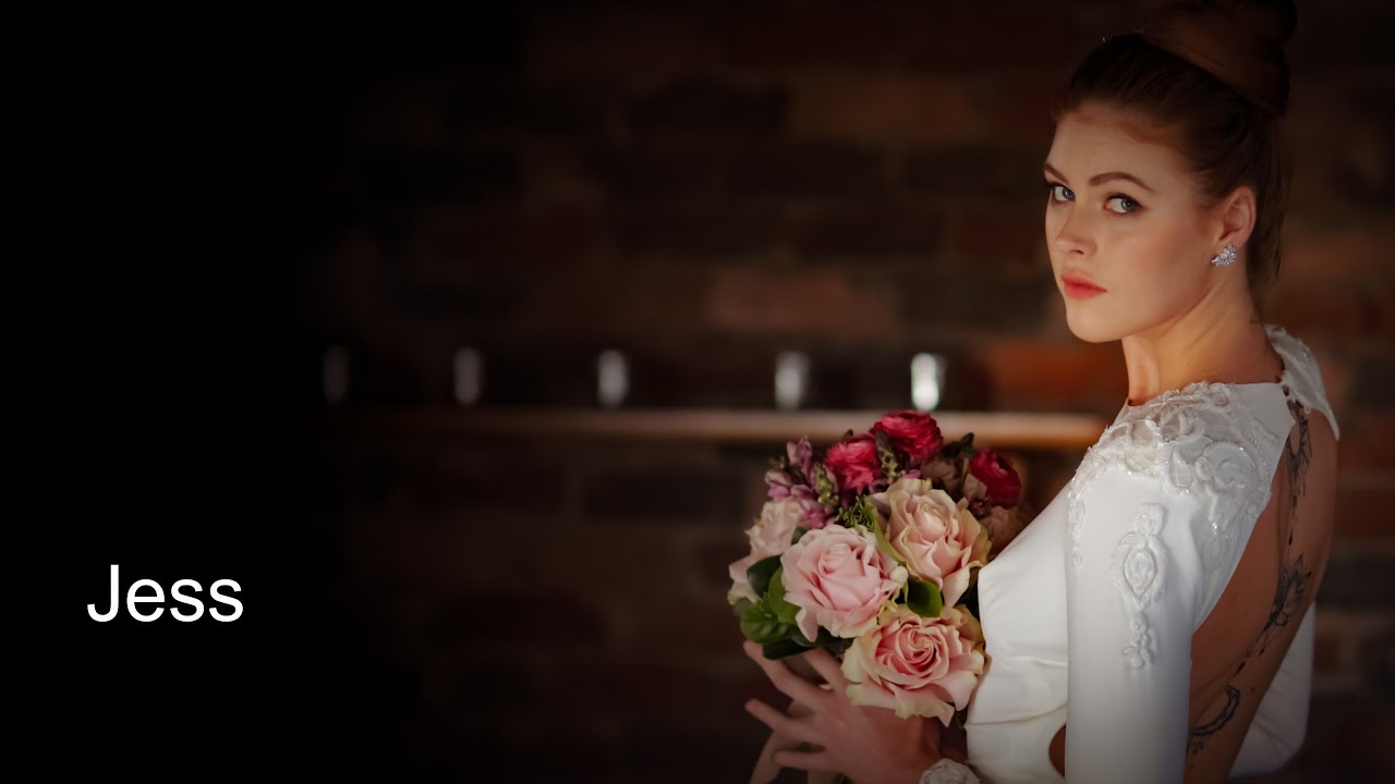 Milla trabalhando na Jess