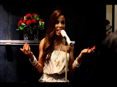 Keisha Chante Acoustic Performance