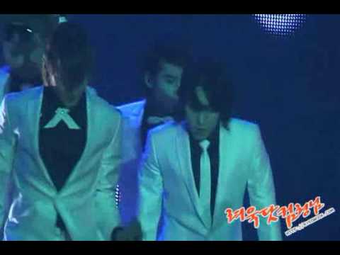 [Ryeowook.com] 100203 Seoul Music Awards Sorry sorry - Ryeowook focus