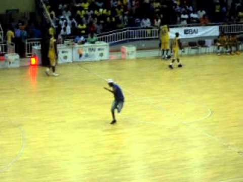 Durante o intervalo do Jogo do Titulo, Petro Vs Libolo