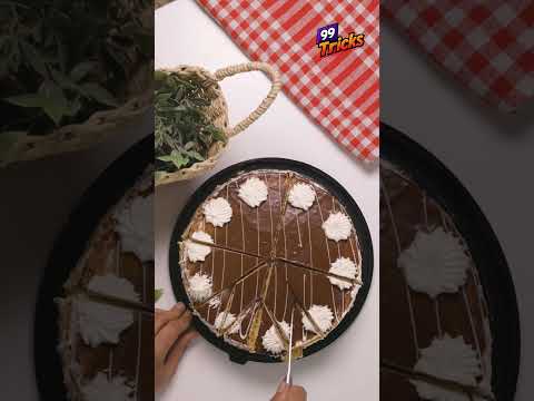 Genius Trick to Cut a Round Cake Perfectly Every Time 🍰