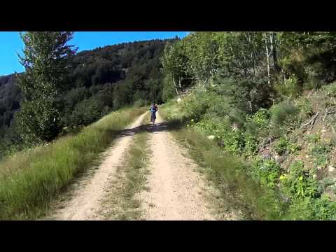 Le Hangar du Saint-Vincent. Descente en VTT.