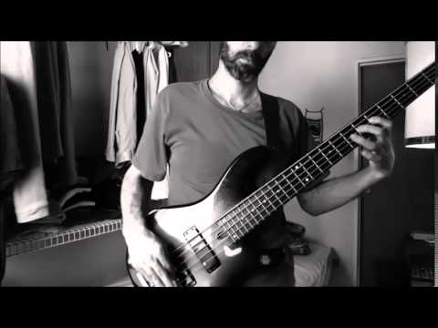 Rock funk bass line with thumb-index technique