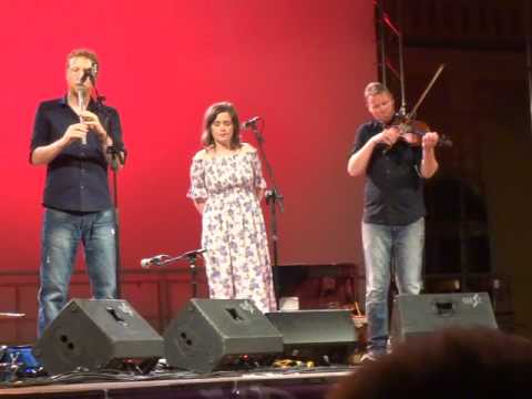 Ellen MacDonald and Dáimh Live in Trento 7 agosto 2017 itinerari folk MAQ01851