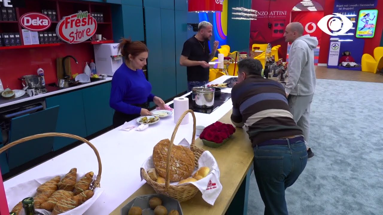 Hedh grepin kush bie mirë…/ Luizi bisedon me Tean