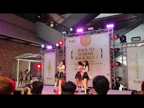 Peach You : Missile @ Back To School Back to U! - The Market Bangkok 【4K 60FPS】
