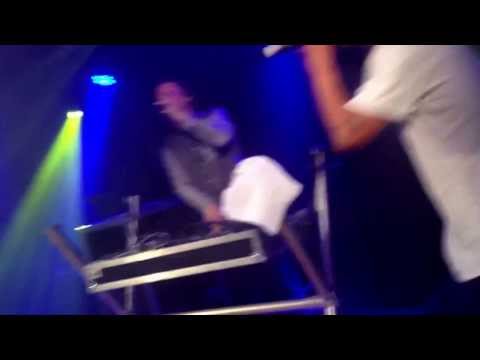 Shaka Loveless - Tomgang (TietgenSkolen 29.11.13)