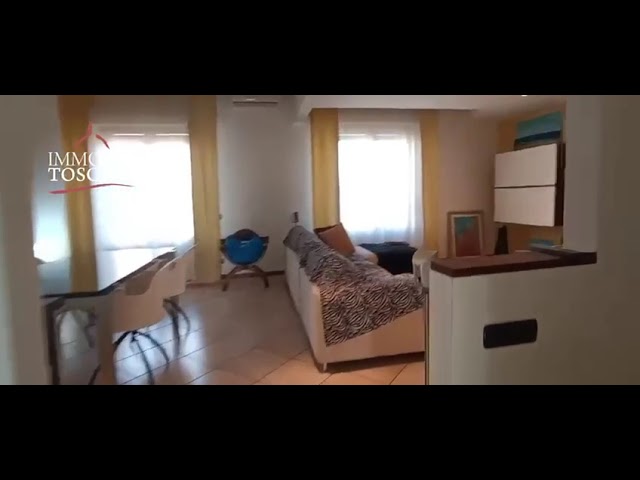 Luminoso attico con doppia terrazza