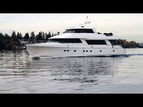 2010 Ocean Alexander 88' Skylounge Motor Yacht.  For sale in Seattle SOLD