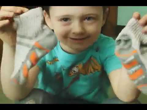 DPS008  GETTING DRESSED