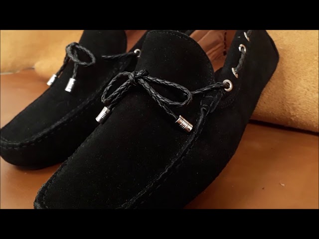 Vídeo relacionado con Zapatos de cuero para hombre, cosidos a mano, mocasines suaves, zapatos descalzos, zapatos altos para caminar con cremallera, botas de vela para hombre, antideslizantes, zapatos de senderismo, zapatos